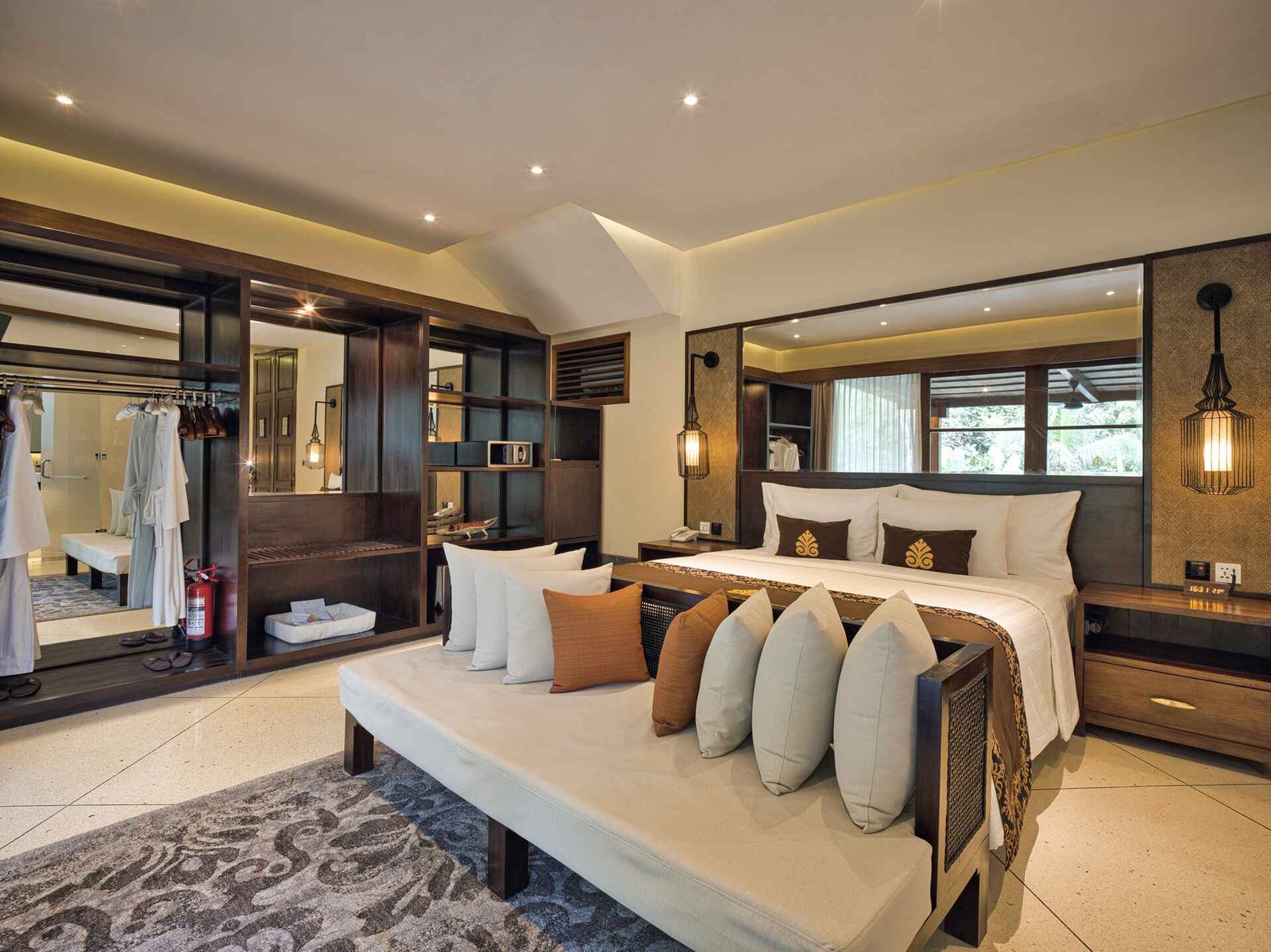 2 Gardens Suite