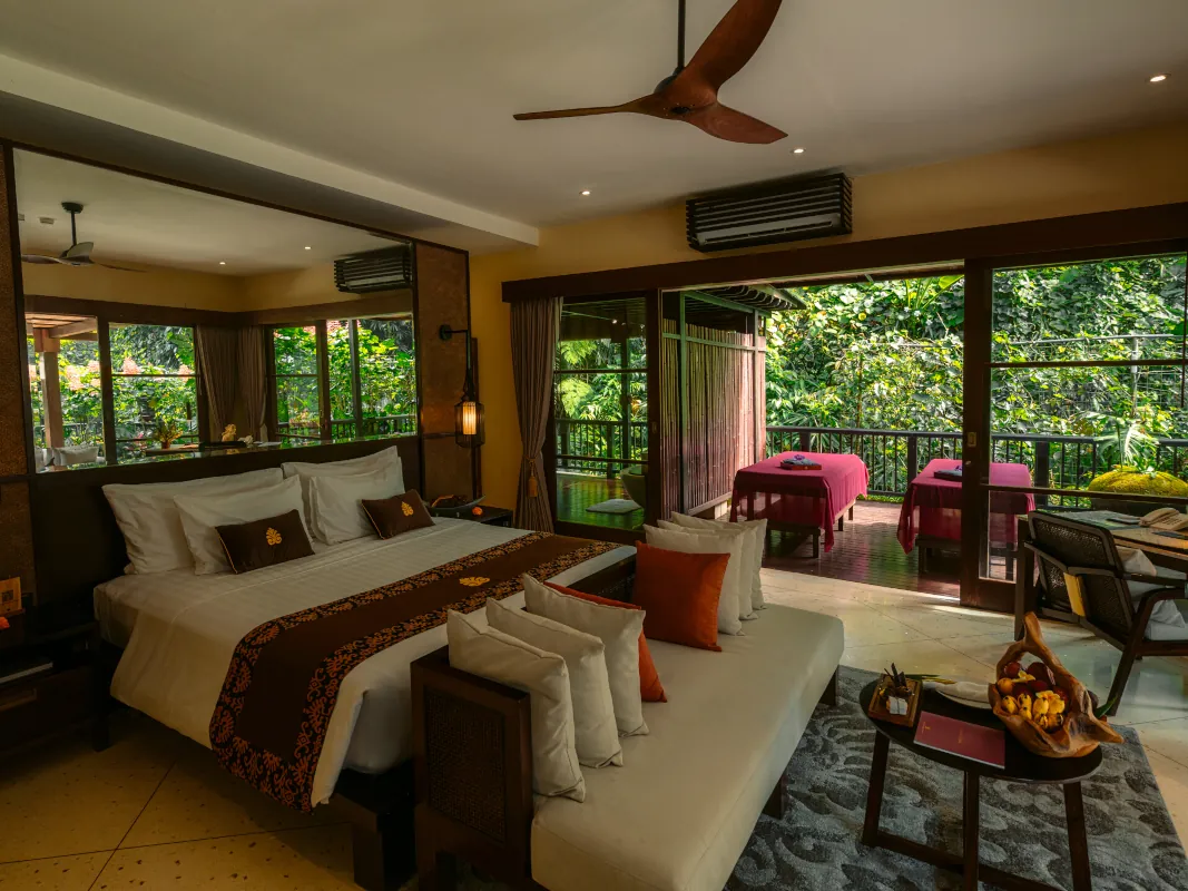  Majestic Room